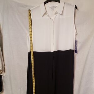 Peter Nygard Black and White Long Top